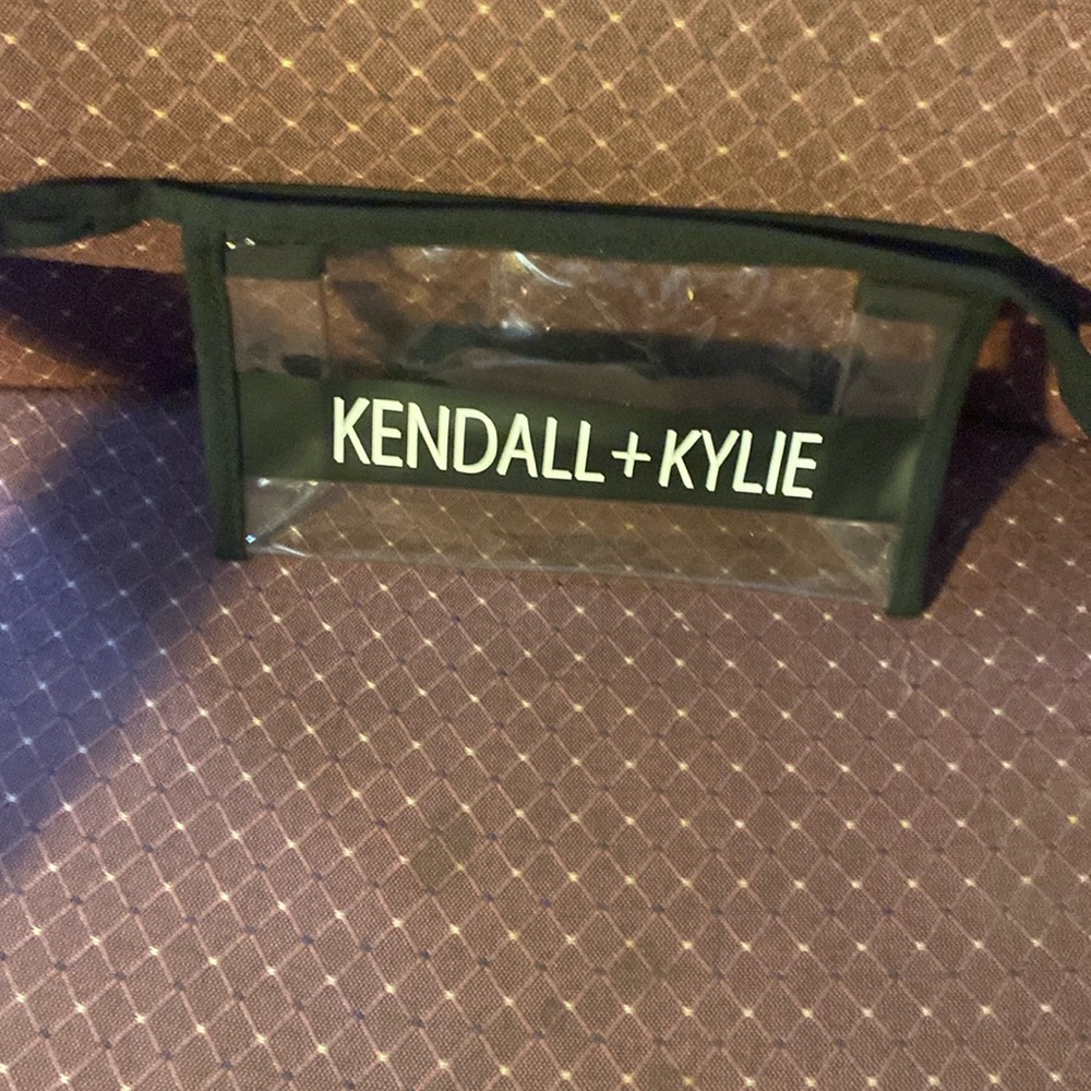 Kendall & Kylie Clear Makeup Bag EUC 9.5”L 5.5”W 2.5”